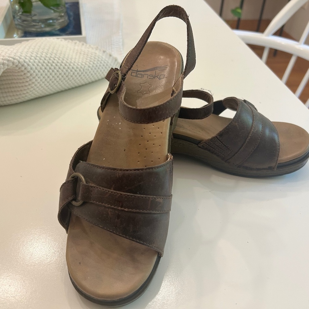 Brown Dansko Sandals, size 39